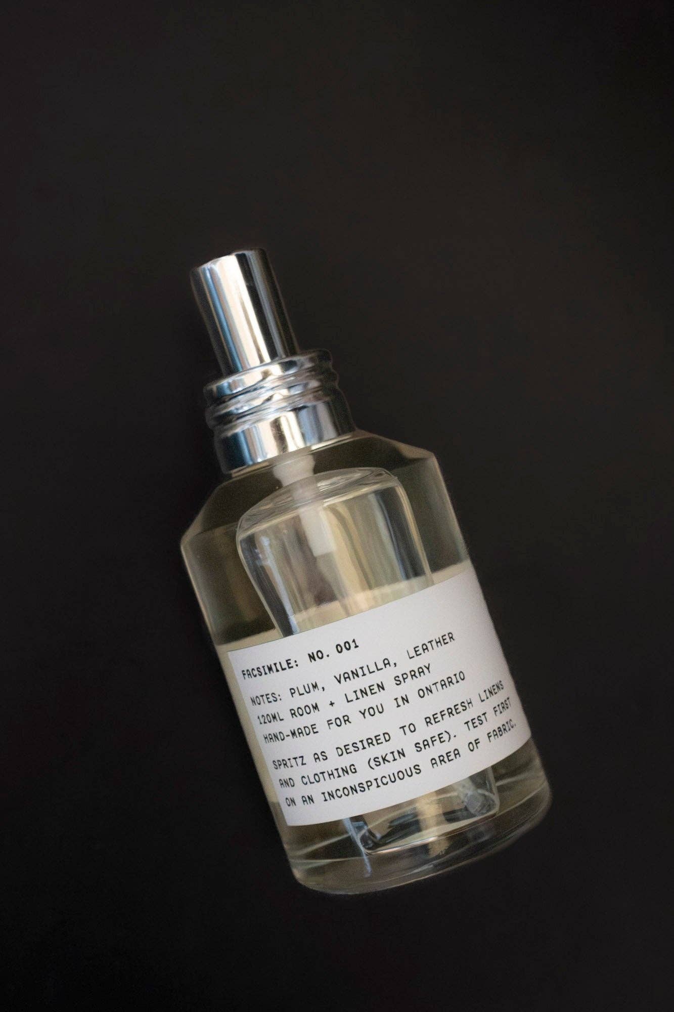 No. 023: Sandalwood, Cedar, Smoke
